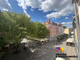 Atrakcyjny duży lokal przy Ratuszu